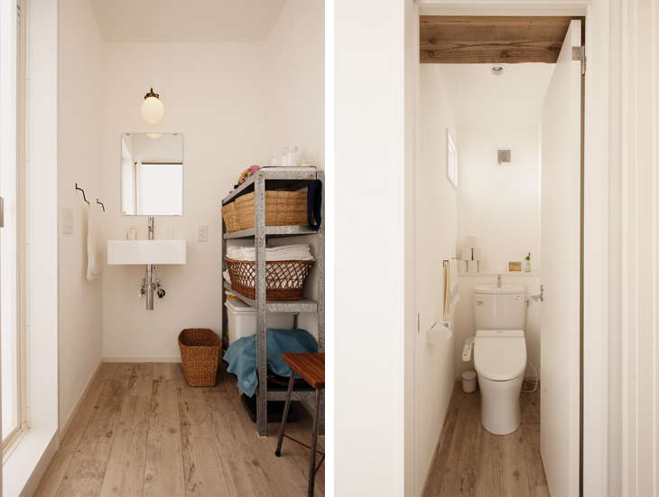 （写真左）小物にもこだわりが見られる洗面スペース
（写真右）白を基調とした清潔感のある明るいくつろぎ場所