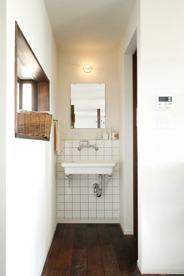 シンプルな洗面スペース