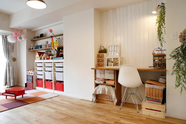 アッシュフリー板で造作した作業カウンター