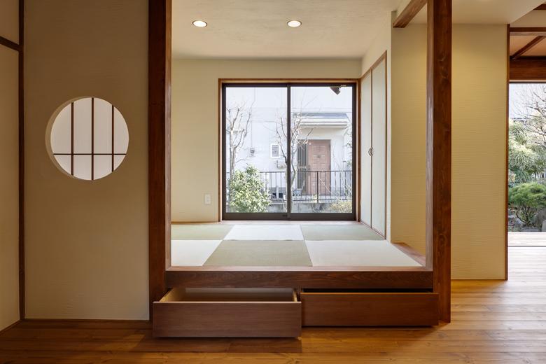 小上がりの和室下は収納に