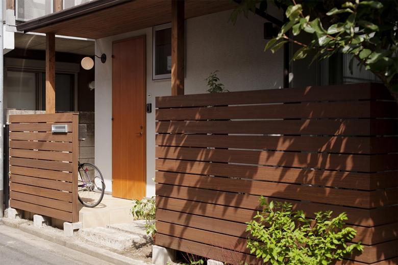 「築60年の風合を新しい型で受け継ぐ」のアウトドア