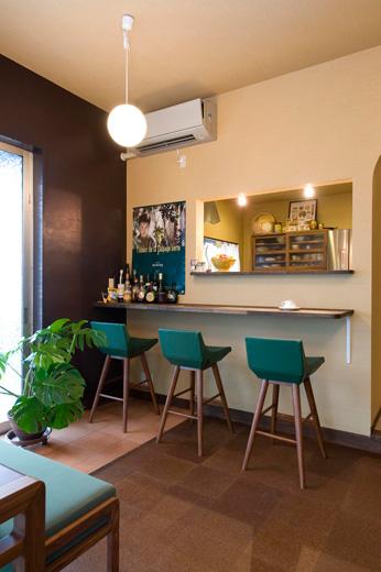 床はコルクタイル