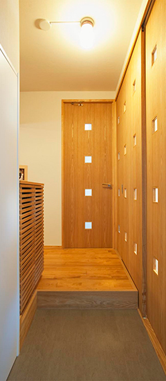 「休日はおうちカフェで・・・」の玄関・土間