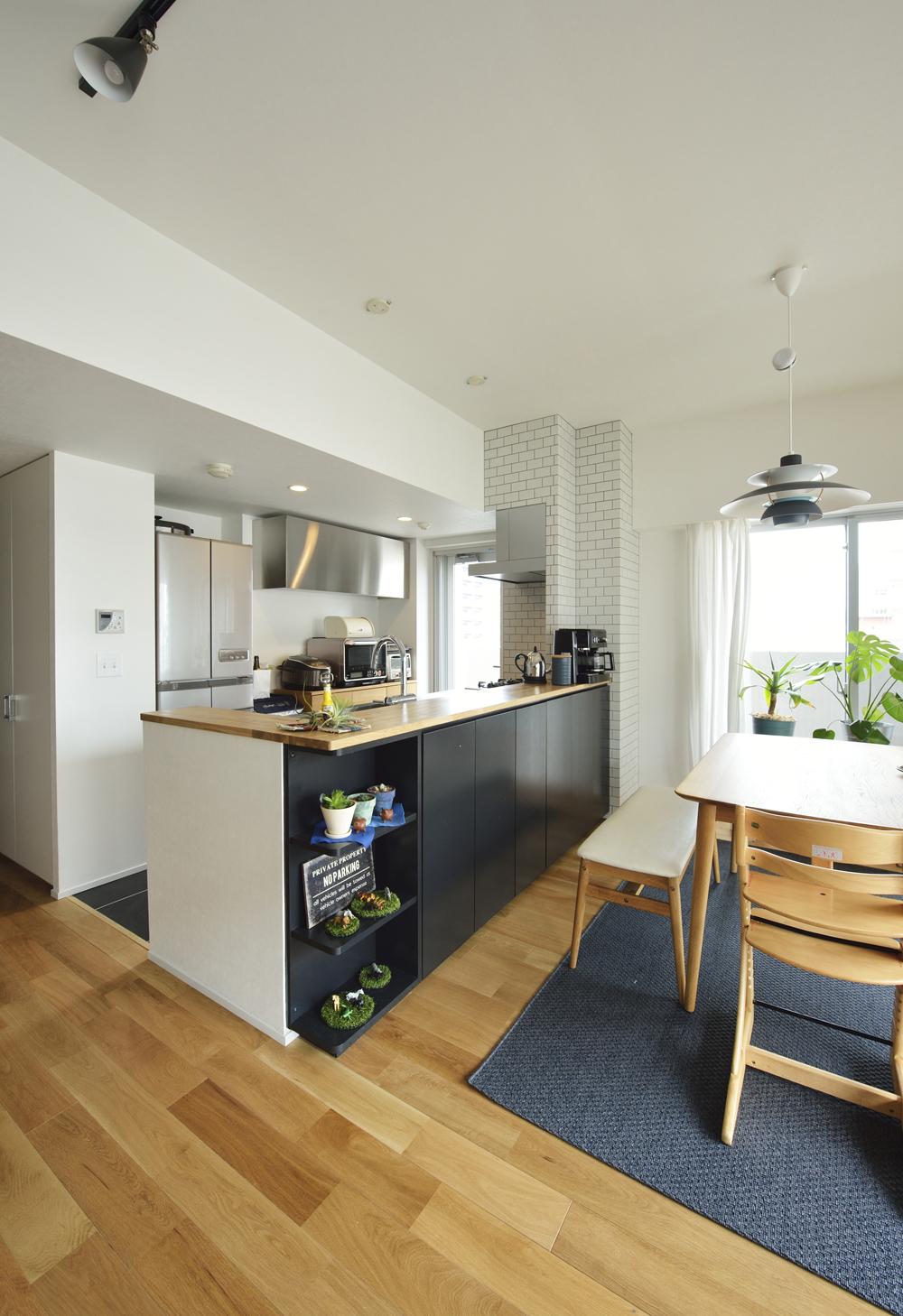 「素足が気もち良い　広々リビング」のキッチン