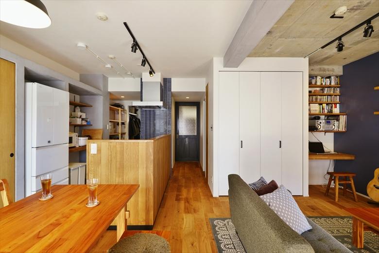 「暮らしがスムーズ。風が流れる家」のキッチン