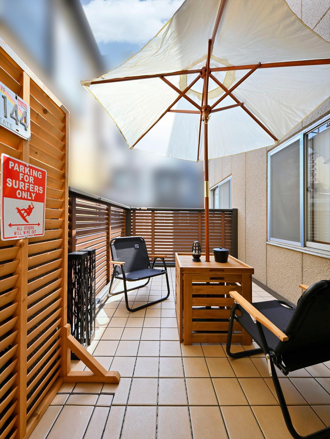 既存のバルコニーを広げてセカンドリビングに。ご入居後はだんな様のお気に入りスペースになっているそう