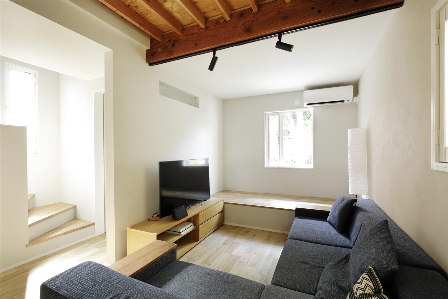 リビングの一角にはヌックを設け、お子さんたちお気に入りの遊び場に。