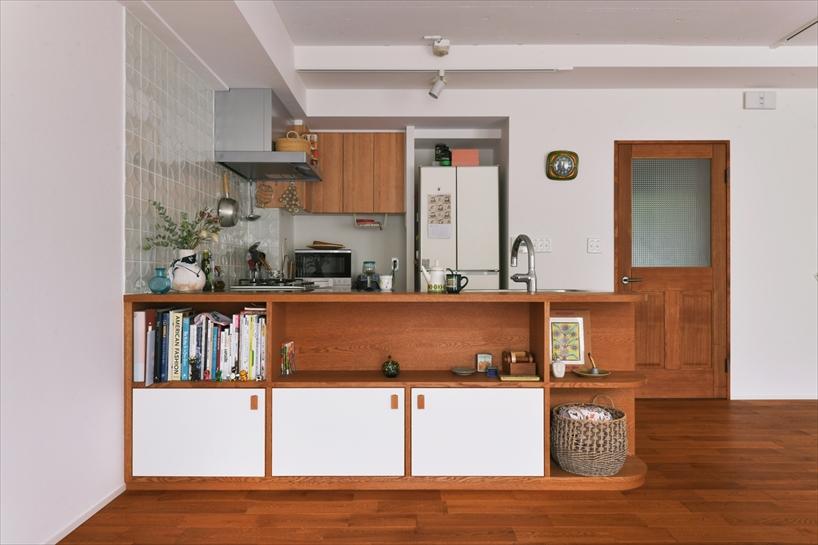 カウンター収納も使い方に合わせて丁寧に検討し、使い勝手のよい設計としています。