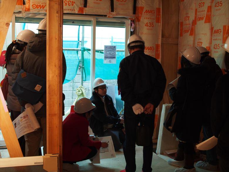 以前の工事中現場見学会の様子