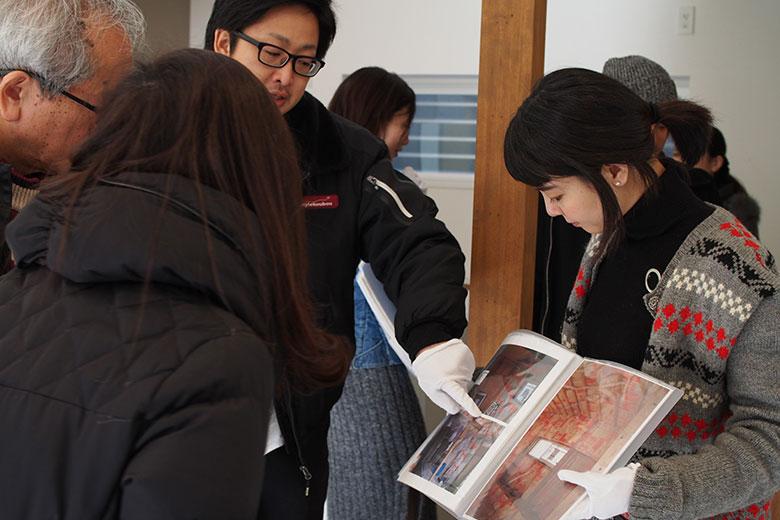 以前の現場見学会の様子