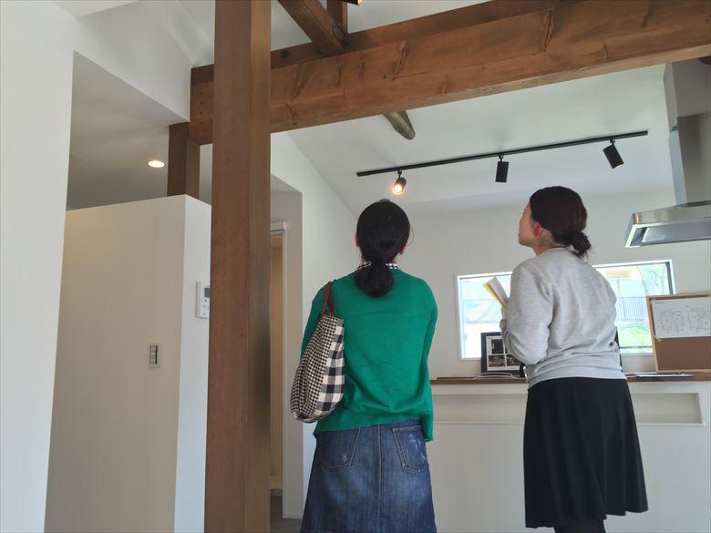 以前の現場見学会の様子