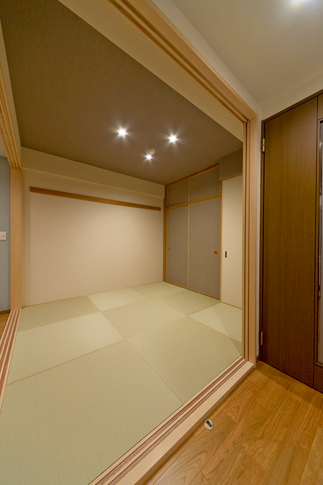 癒し空間として和のテイストを残しました