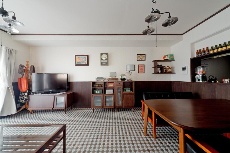 「古き良き日本の昭和を感じる」のリビングダイニング