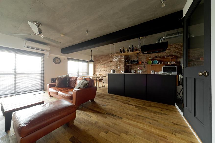 「ＮＹブルックリンスタイルリノベーション」のリビングダイニング