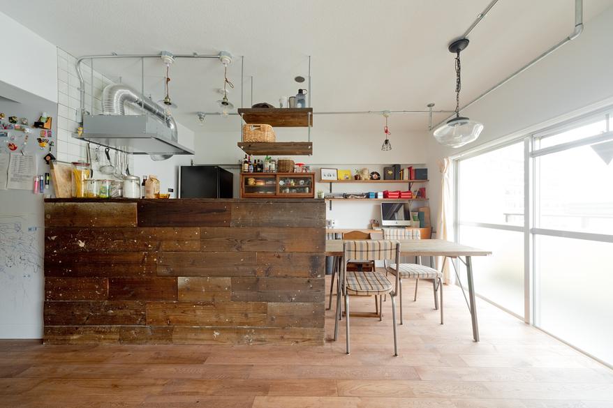 「光差し込むその先に」のキッチン