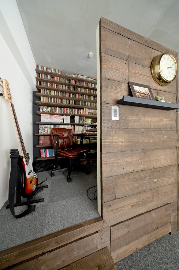 「塩系リノベーション」の書斎