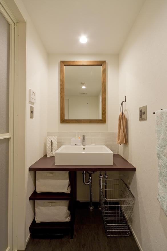 「カリモク家具の映えるパーケット」のお風呂・洗面所・トイレ