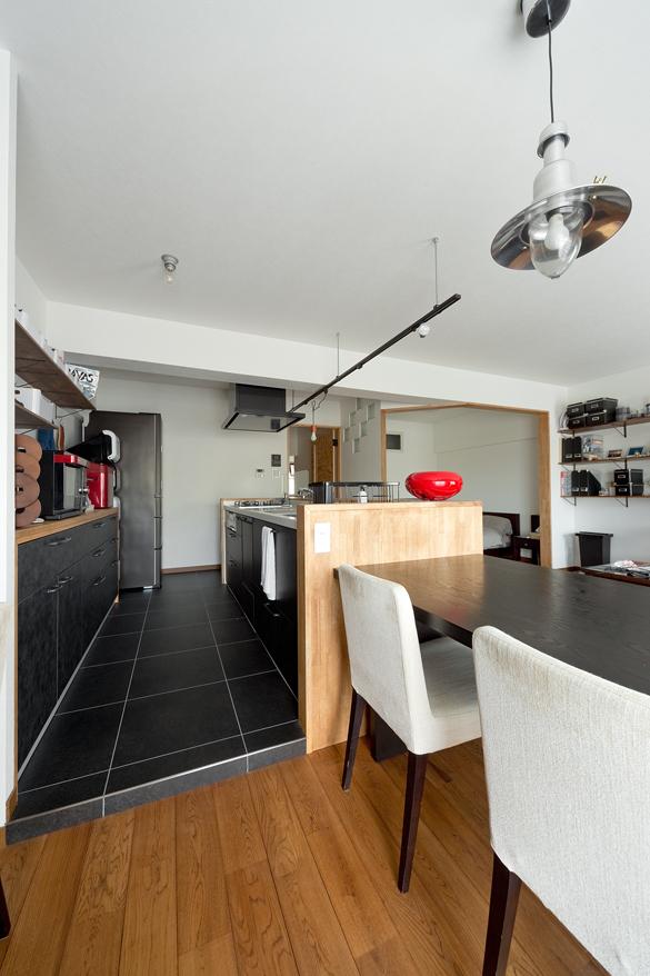 「Do It Yourself !!」のキッチン