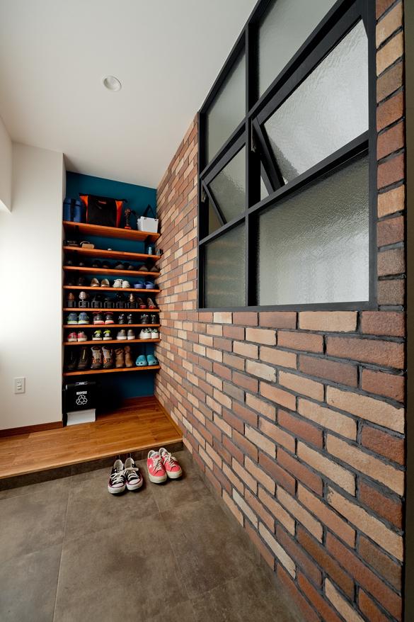 「Do It Yourself !!」の玄関・土間