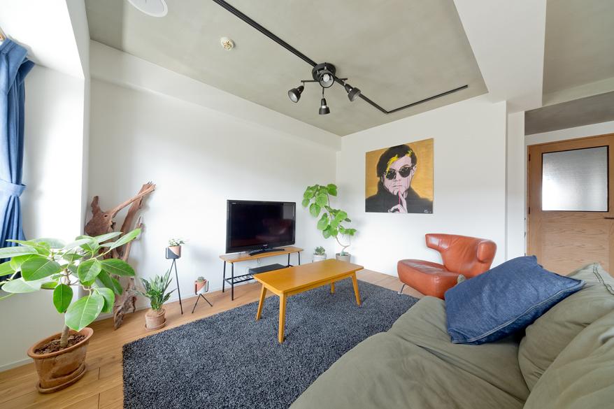 「光の環り」のリビングダイニング