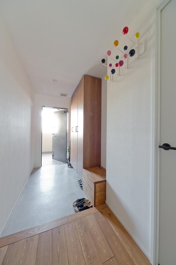 「光の環り」の玄関・土間