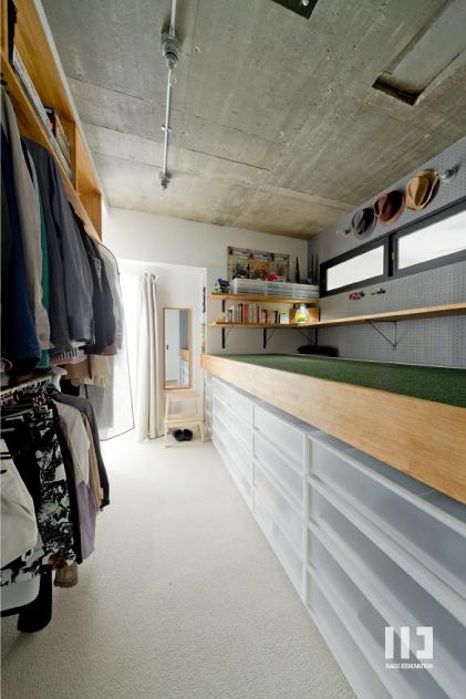 「生き物を愛するアースカラーのおうち」の収納・クローゼット