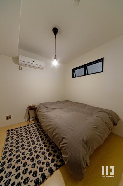 「サーモウッドが溶け込む、味わいを楽しむ暮らし」の寝室