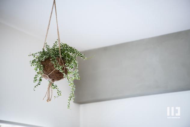 「ダークカラーとハードな素材×ナチュラルオーク」のその他