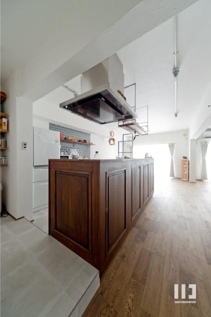 「こだわりの木材の似合う家」のキッチン