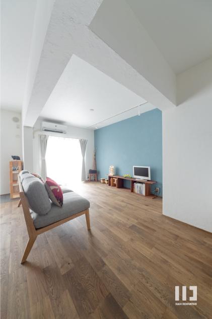 「こだわりの木材の似合う家」のリビングダイニング