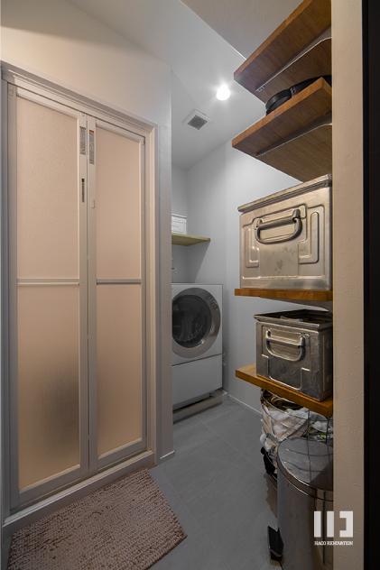 「骨太キッチンが主役の家」のお風呂・洗面所・トイレ