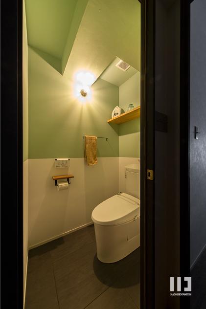 「骨太キッチンが主役の家」のお風呂・洗面所・トイレ