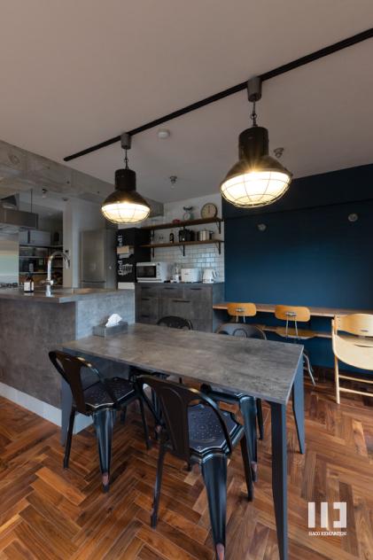 ダイニングテーブル