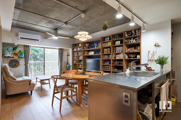 「ヒトのイドコロ・モノのイドコロ」のキッチン