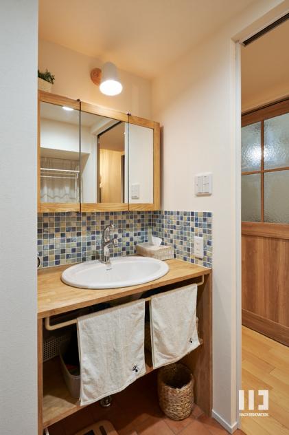 「ヒトのイドコロ・モノのイドコロ」の洗面スペース