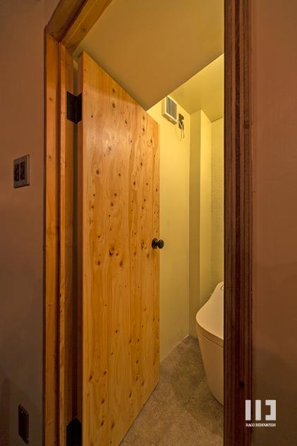 「隠れ家的ダイニングBar "千里山BASE"」のお風呂・洗面所・トイレ