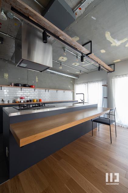 「ネコノアール」のキッチンカウンター