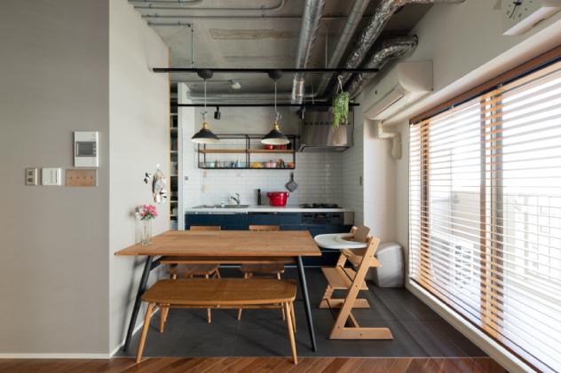 「リビングに暮らす」のダイニング