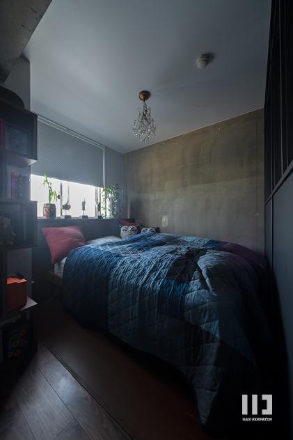 「クールな装い」のベッドルーム