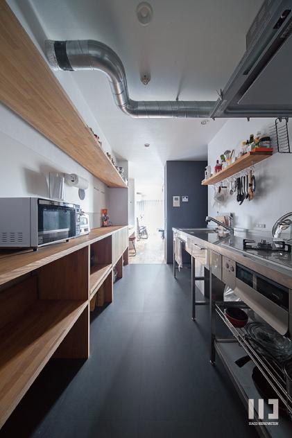 「Wallscape in the house.」のキッチン