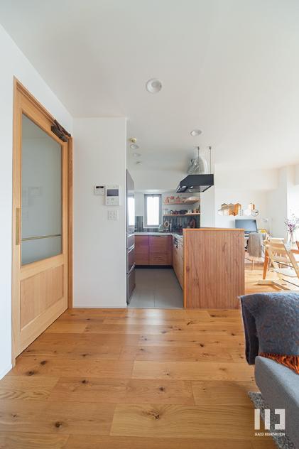 「THE HYGGE」のリビングダイニング