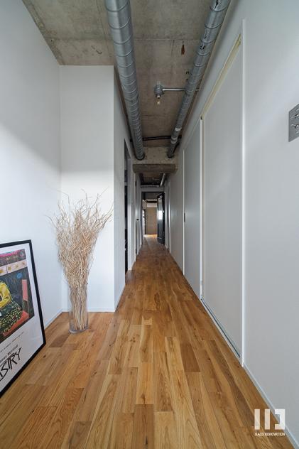 「Classic Retro ～クラシック レトロ～」の廊下