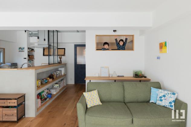 「イロとカタチを紡ぐ」のリビング