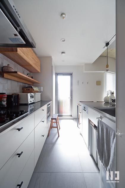 「THE PASSAGE」のキッチン