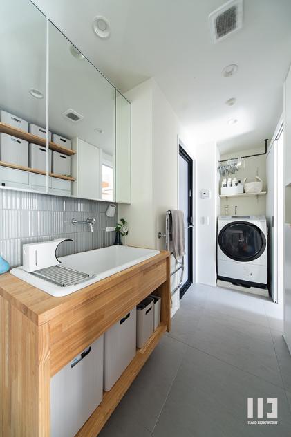 「THE PASSAGE」の洗面所