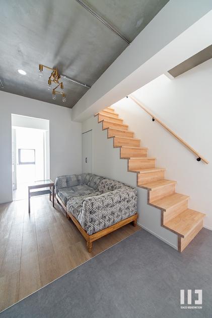 「四条畷 Rinato (築48年物語)」のリビング