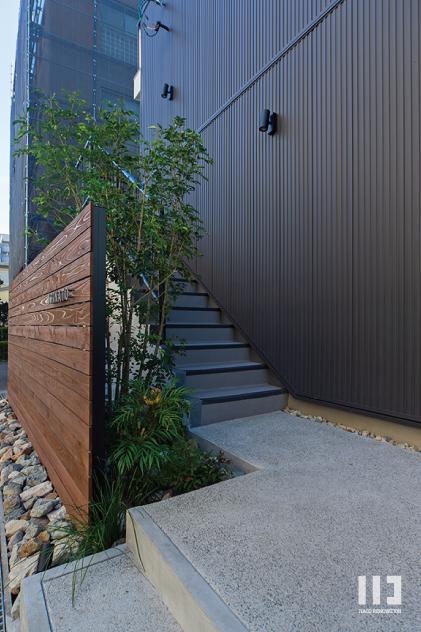 「四条畷 Rinato (築48年物語)」の外観