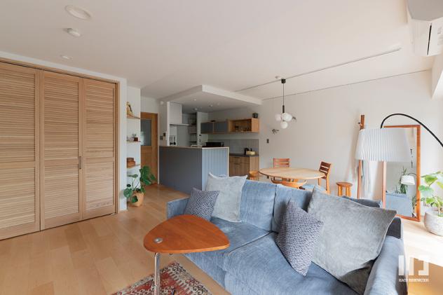 「愛着が巡る暮らし」のリビングダイニング