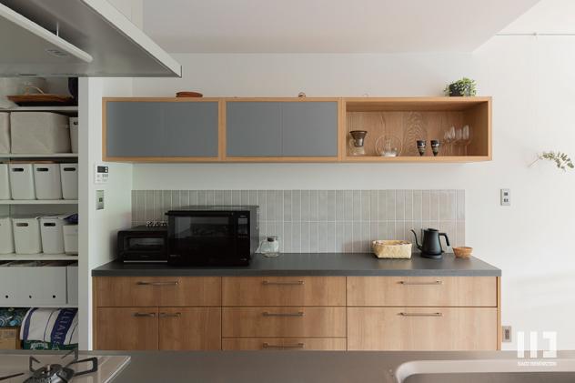 「愛着が巡る暮らし」のキッチン