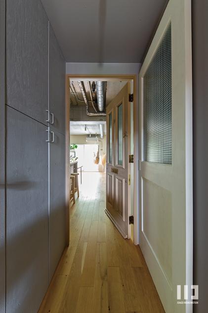 「非日常と暮らす」の廊下